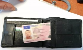 Și-a cumpărat cu 150 de euro un permis de conducere fals pentru a se angaja ca şofer